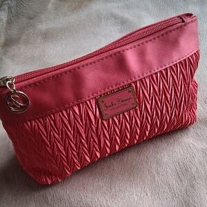 Jacki Design Collection Cosmetic Bag